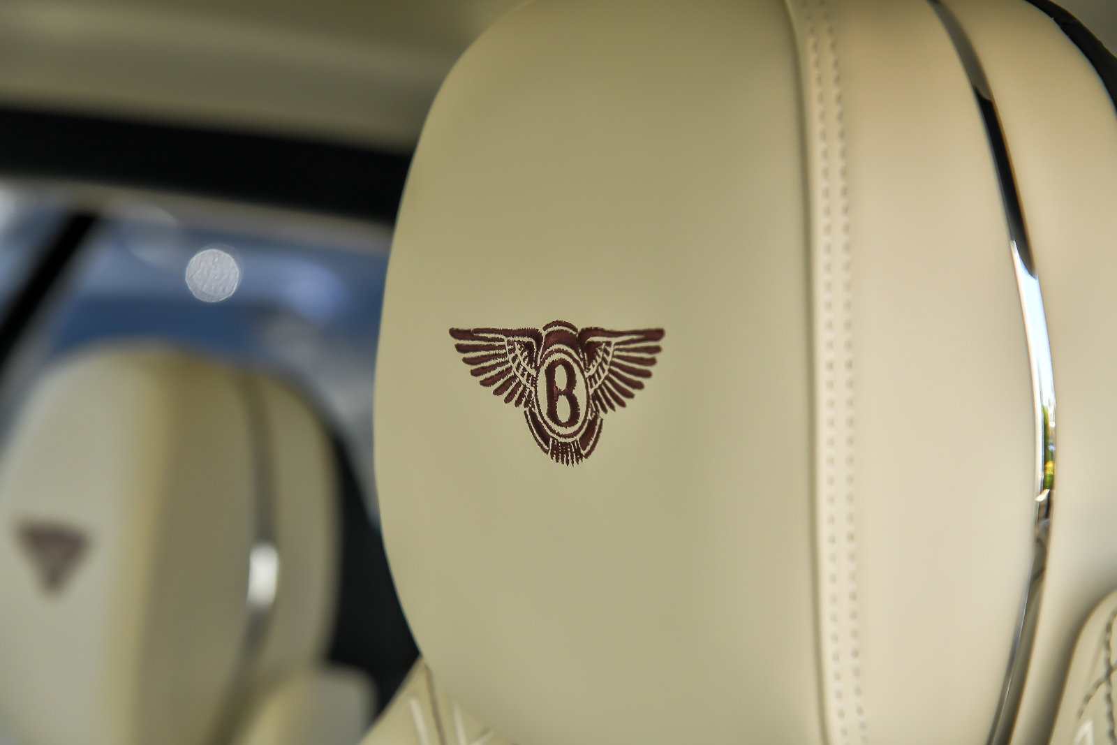 Used 2024 Bentley Continental GT Mulliner image 30