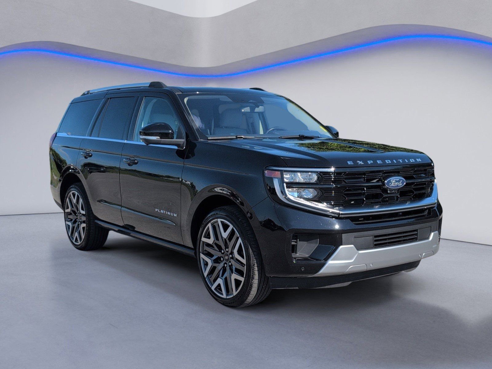 Used 2025 Ford Expedition Platinum w/ Platinum Ultimate Package AWD/4WD image 10