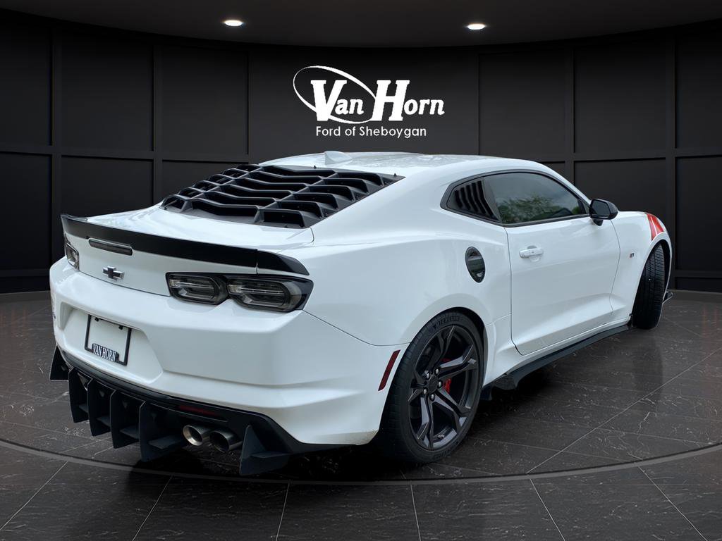 Used 2019 Chevrolet Camaro SS RWD image 7