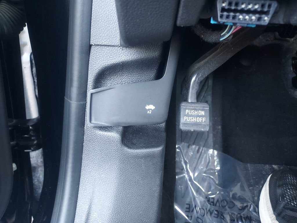 Used 2016 Chevrolet Cruze LT w/ Convenience Package FWD image 23
