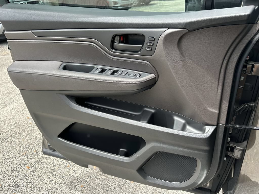 Used 2022 Honda Odyssey EX-L image 25