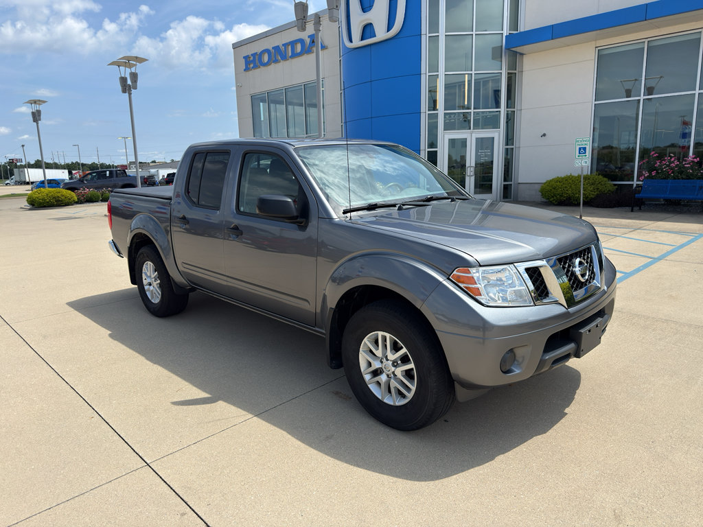 Used 2020 Nissan Frontier SV w/ SV Utility Package AWD/4WD image 3