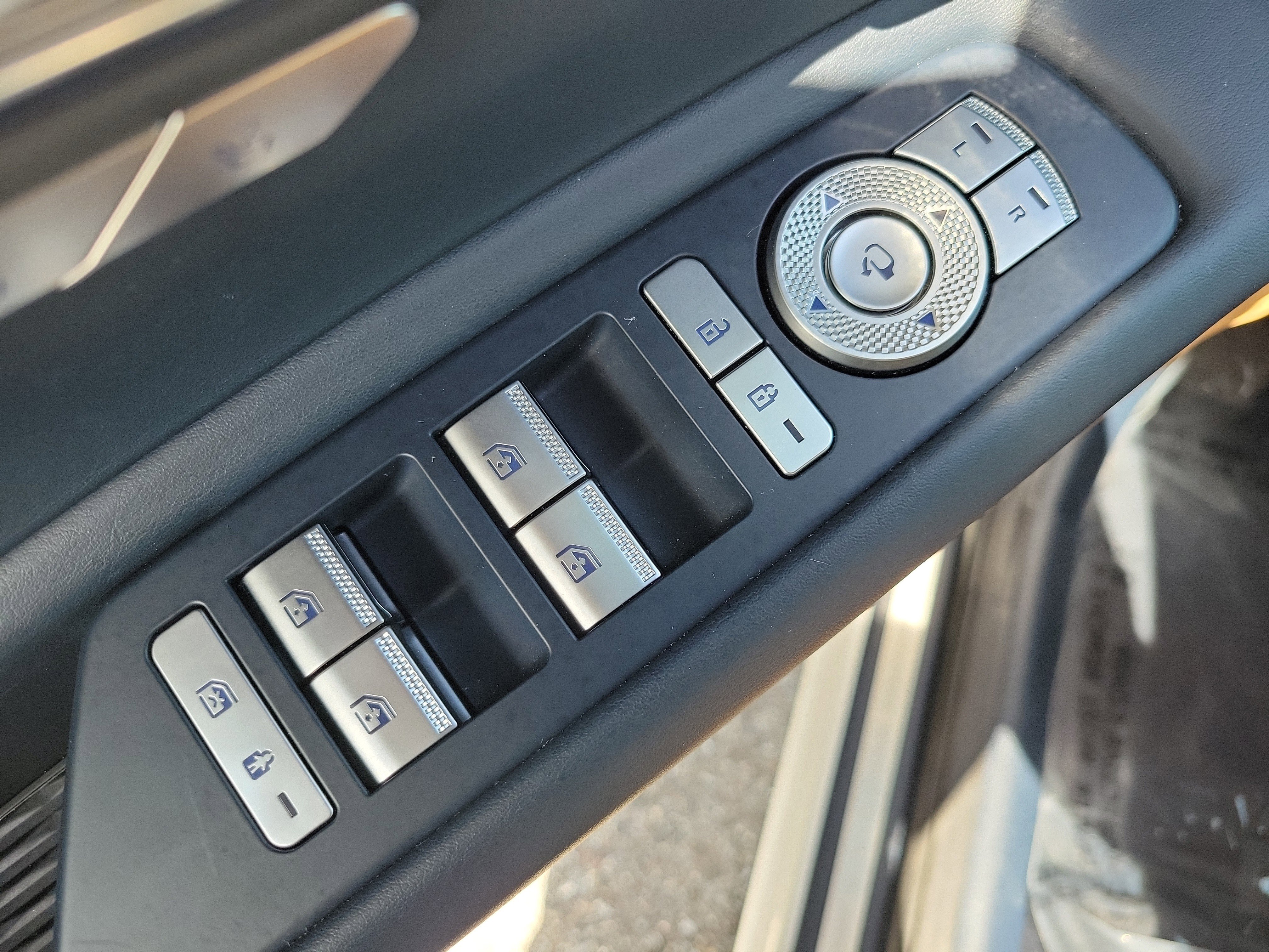 Used 2024 Genesis GV80 3.5T AWD/4WD image 17