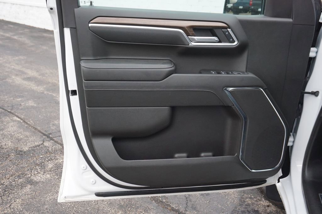 Used 2024 Chevrolet Silverado 1500 LT image 20