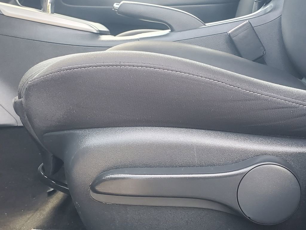 Used 2017 Nissan Sentra SV FWD image 11