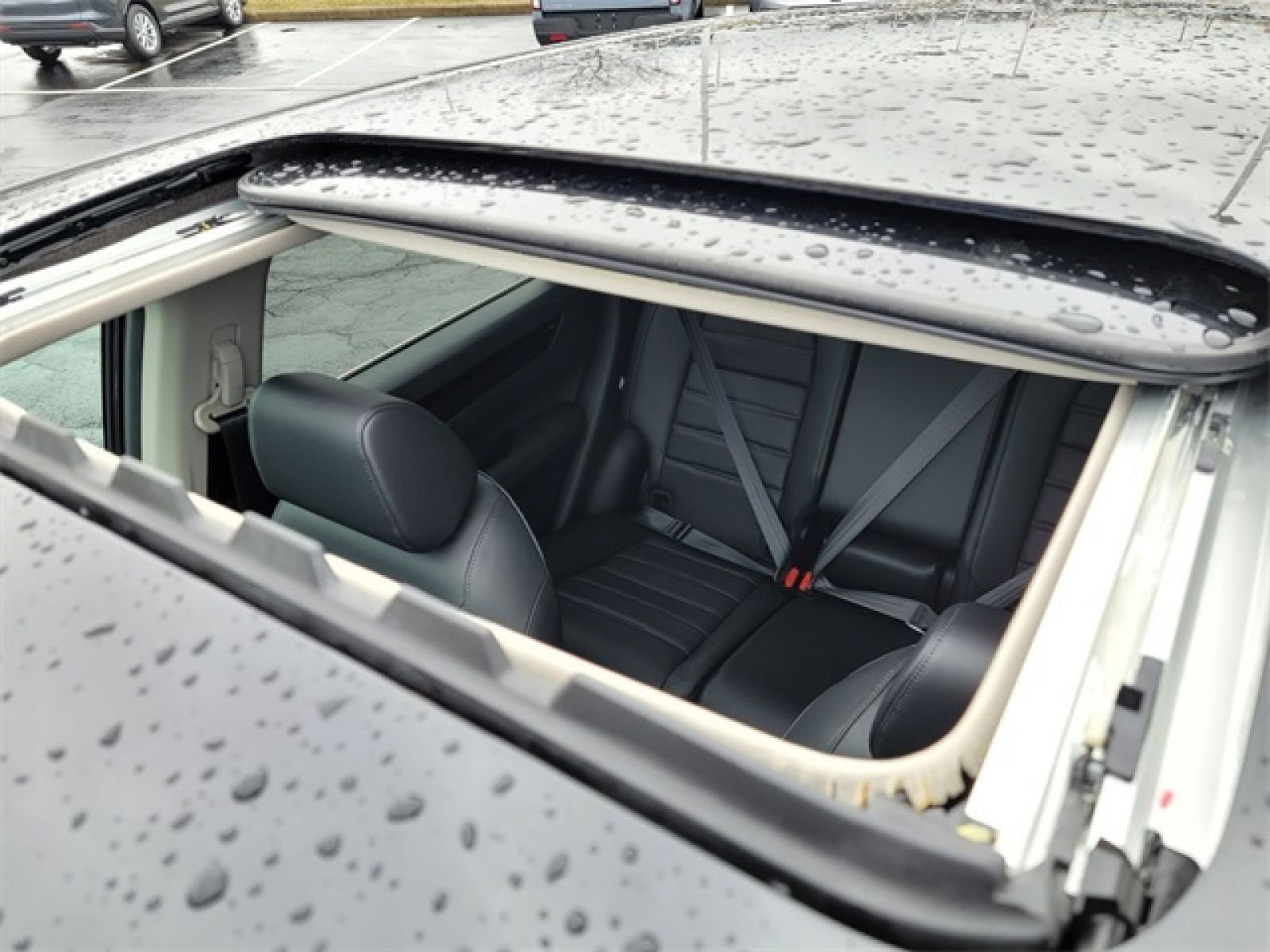 Used 2023 Honda CR-V EX-L image 2