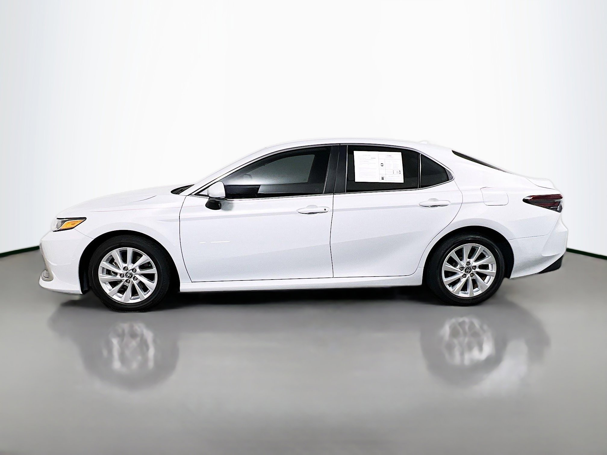 Used 2023 Toyota Camry LE FWD image 9