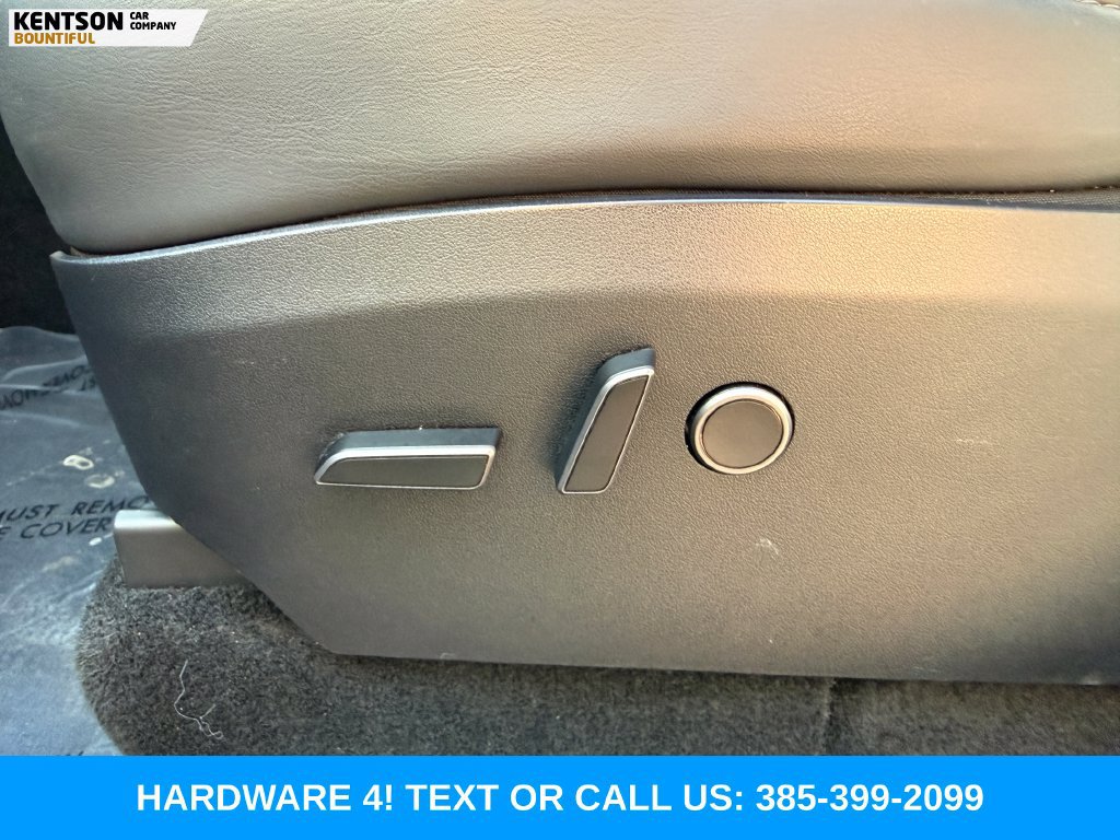 Used 2023 Tesla Model Y Long Range AWD/4WD image 29