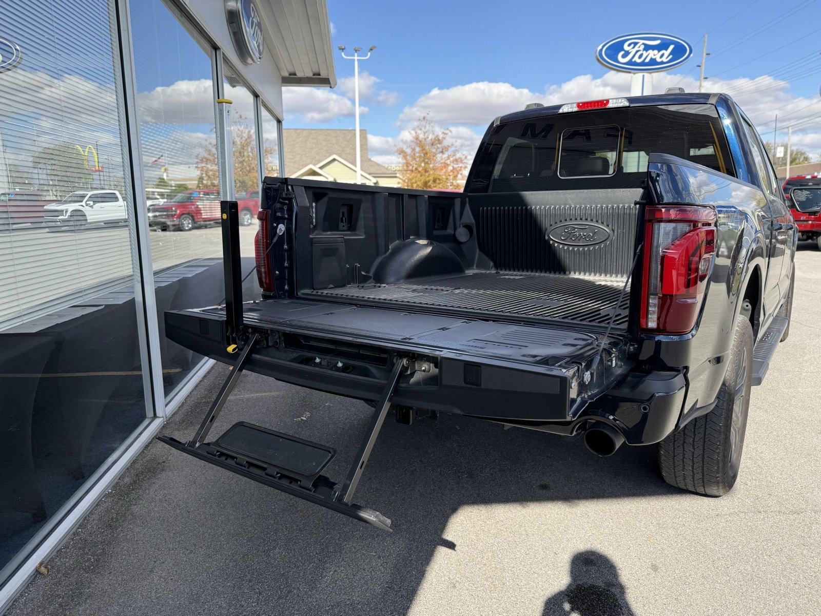 Used 2024 Ford F150 Lariat w/ Equipment Group 502A High image 37