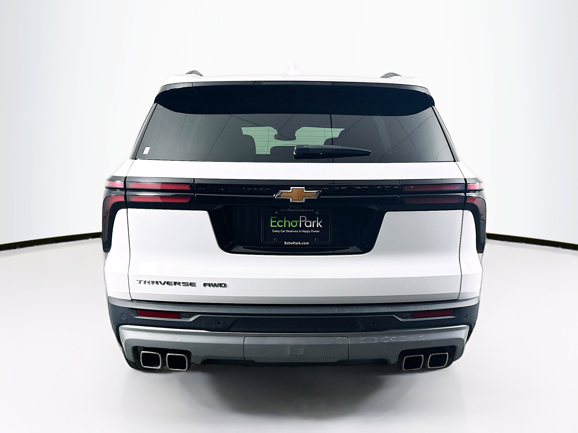 Used 2025 Chevrolet Traverse LT image 7