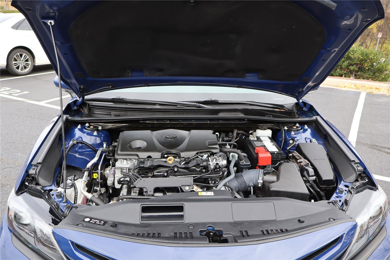 Used 2023 Toyota Camry SE image 8