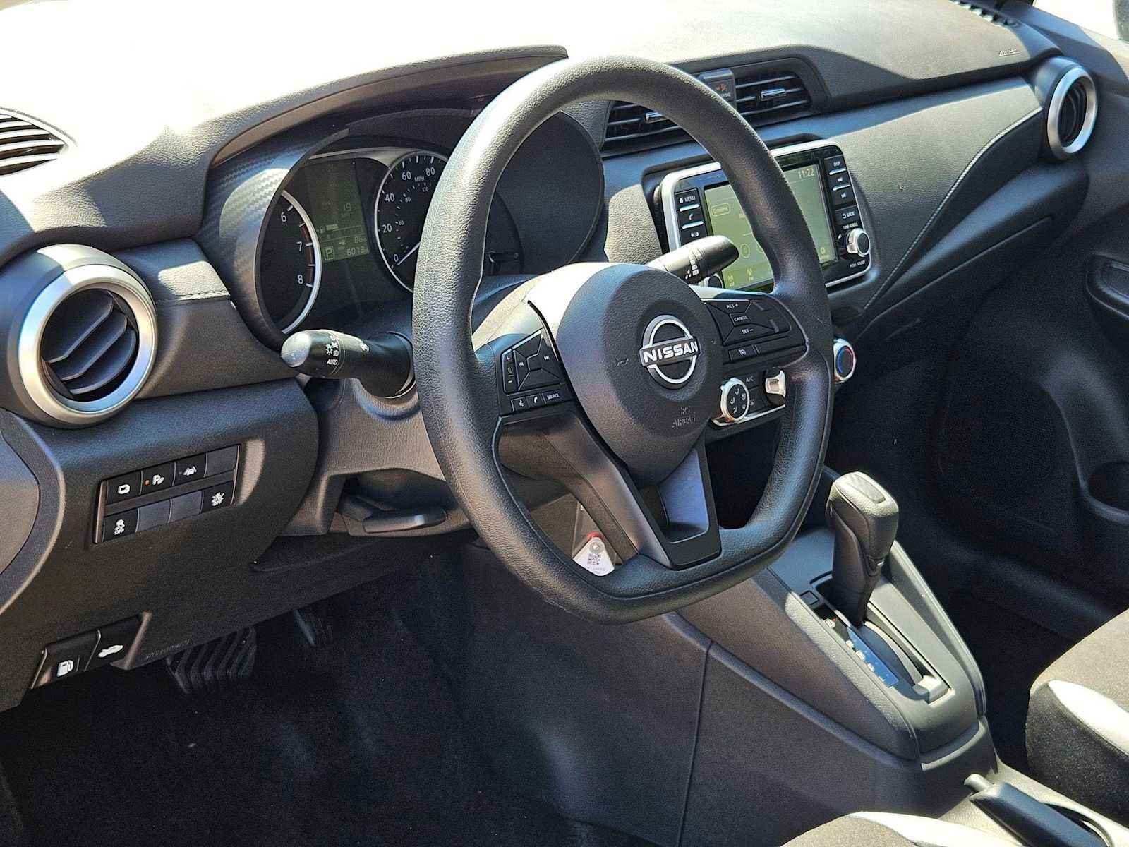 Used 2025 Nissan Versa S w/ Trunk Package FWD image 2