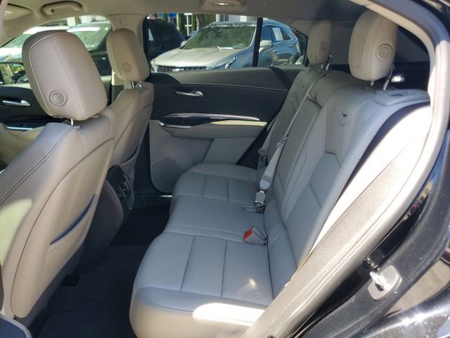 Certified 2023 Cadillac XT4 Luxury image 11