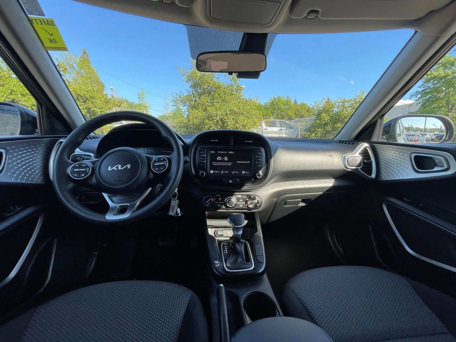 Used 2025 Kia Soul LX w/ LX Technology Package image 31