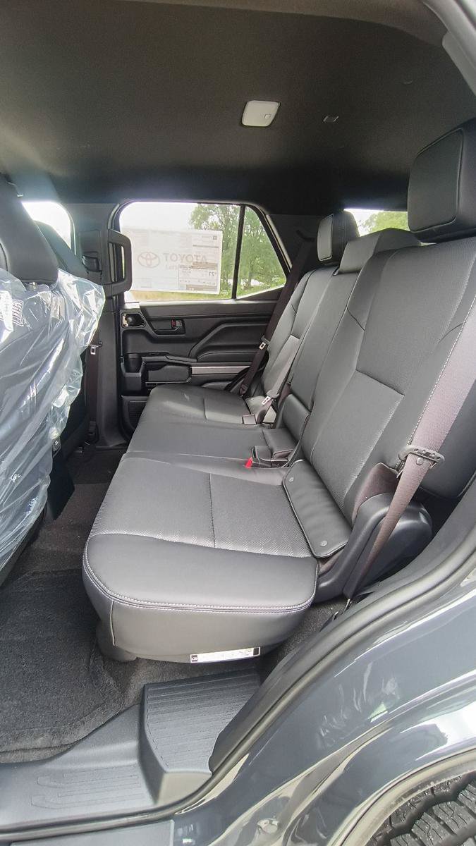 Used 2026 Toyota 4Runner TRD Off-Road Premium AWD/4WD image 13