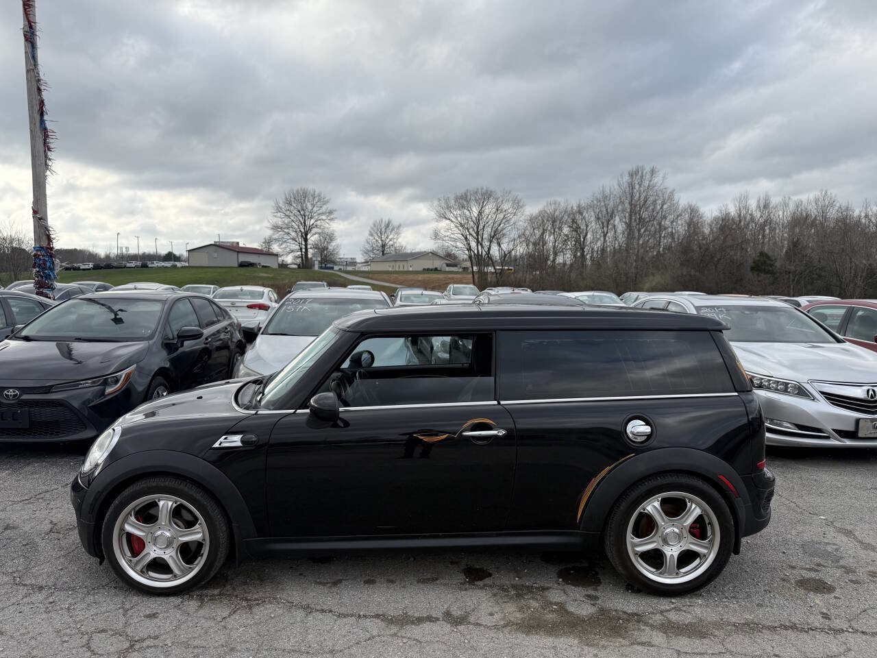 Used 2009 MINI Cooper Clubman John Cooper Works FWD image 3