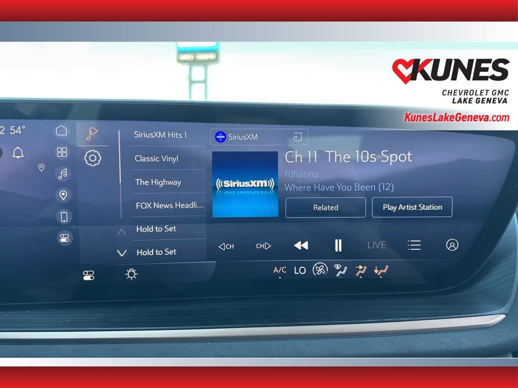 Used 2024 Buick Envision Sport Touring AWD/4WD image 37
