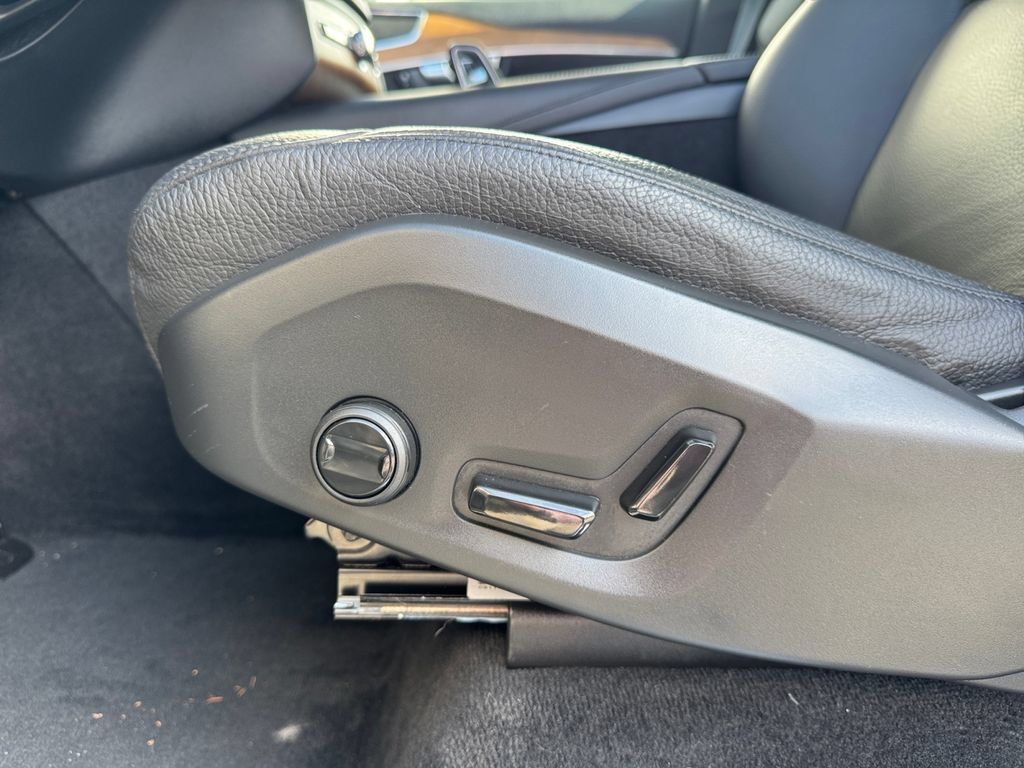 Certified 2023 Volvo XC90 T8 Plus AWD/4WD image 14
