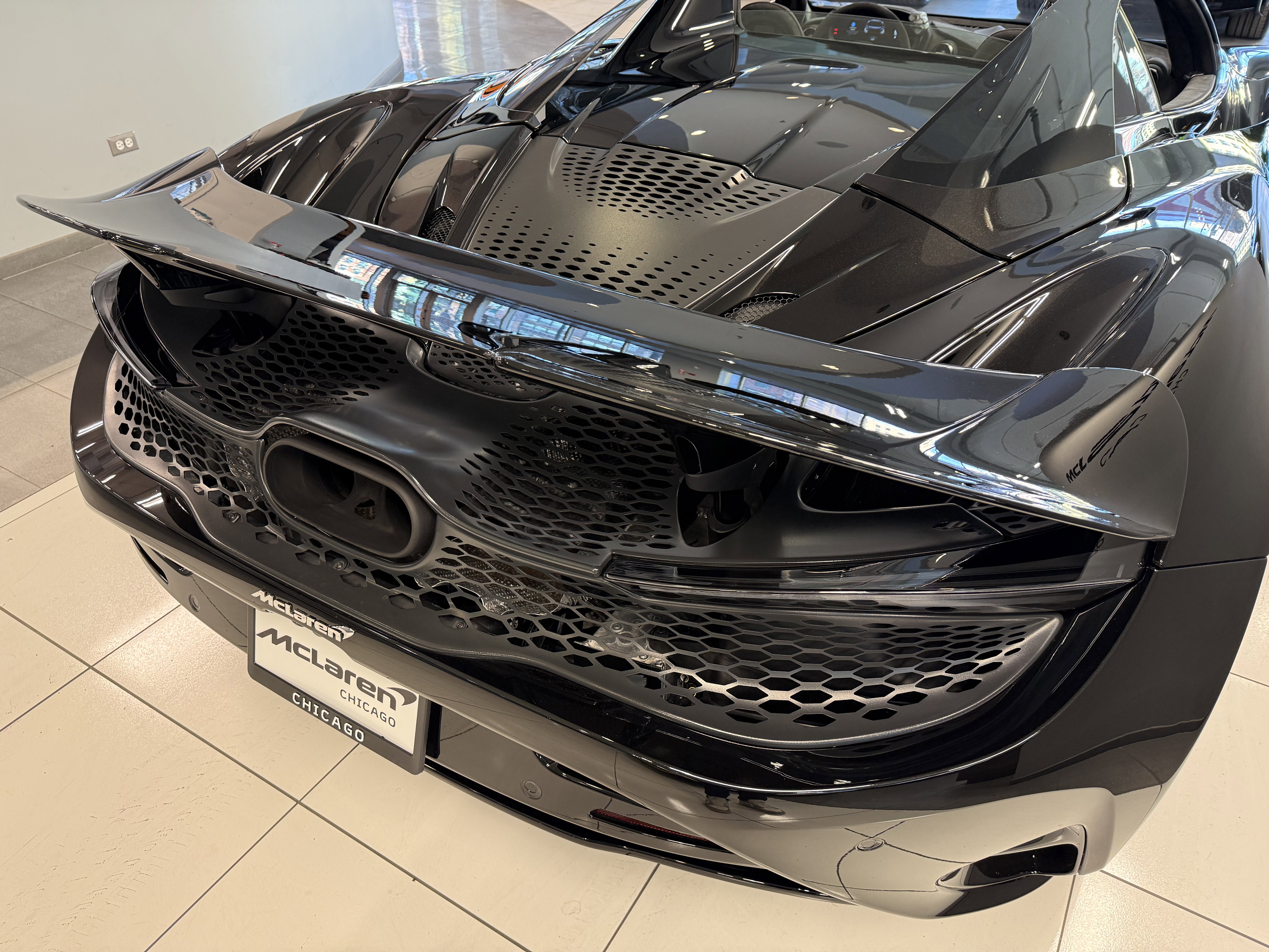 Used 2025 McLaren 750S Spider image 6
