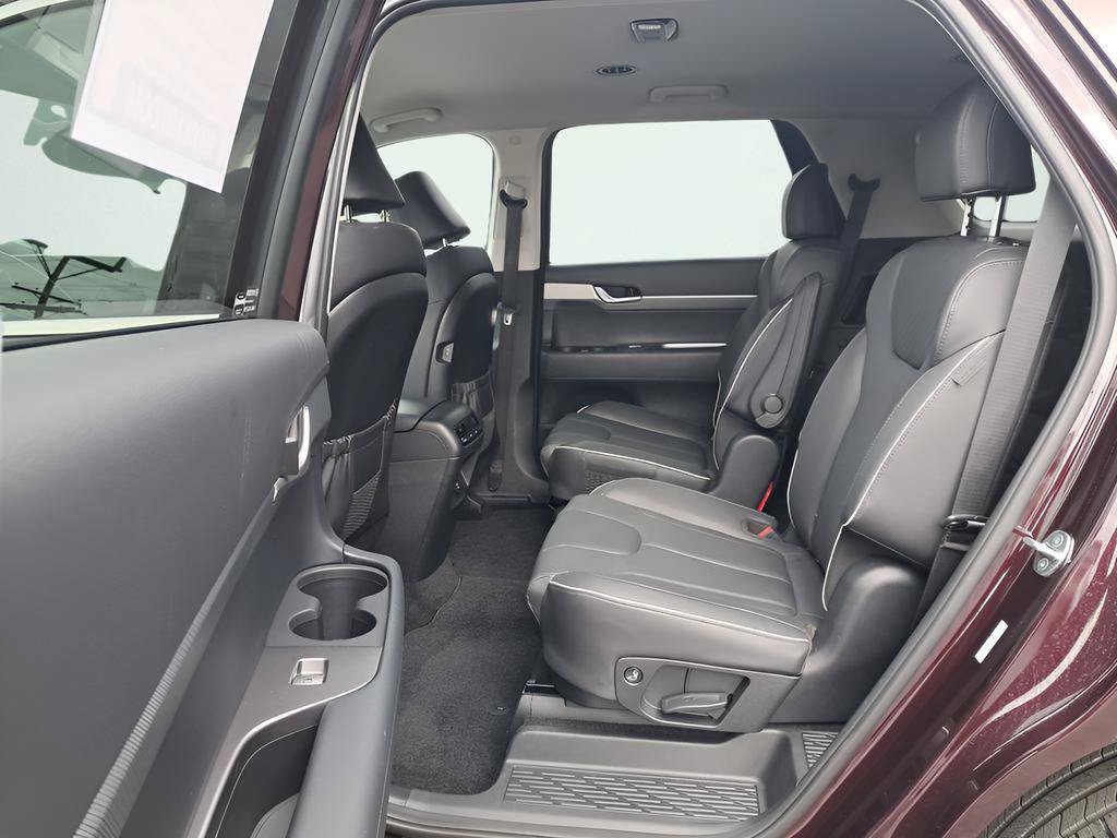 Used 2023 Hyundai Palisade SEL AWD/4WD image 12