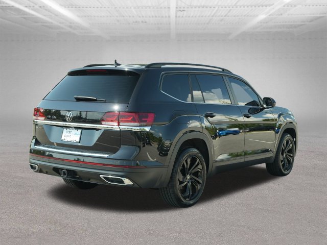 Used 2023 Volkswagen Atlas SE w/ Panoramic Sunroof Package FWD image 9