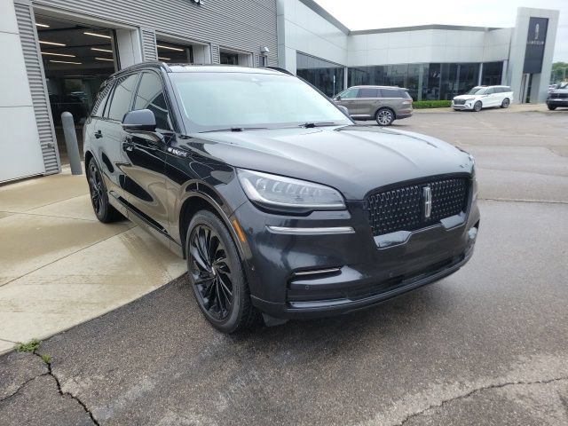 Certified 2023 Lincoln Aviator Reserve w/ Equipment Group 201A AWD/4WD image 14