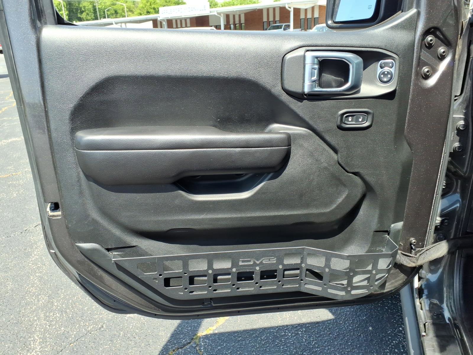 Used 2021 Jeep Gladiator Overland AWD/4WD image 15