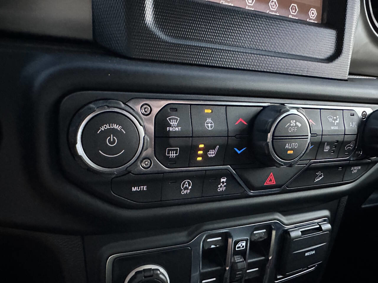 Used 2019 Jeep Wrangler Unlimited Sport S AWD/4WD image 56