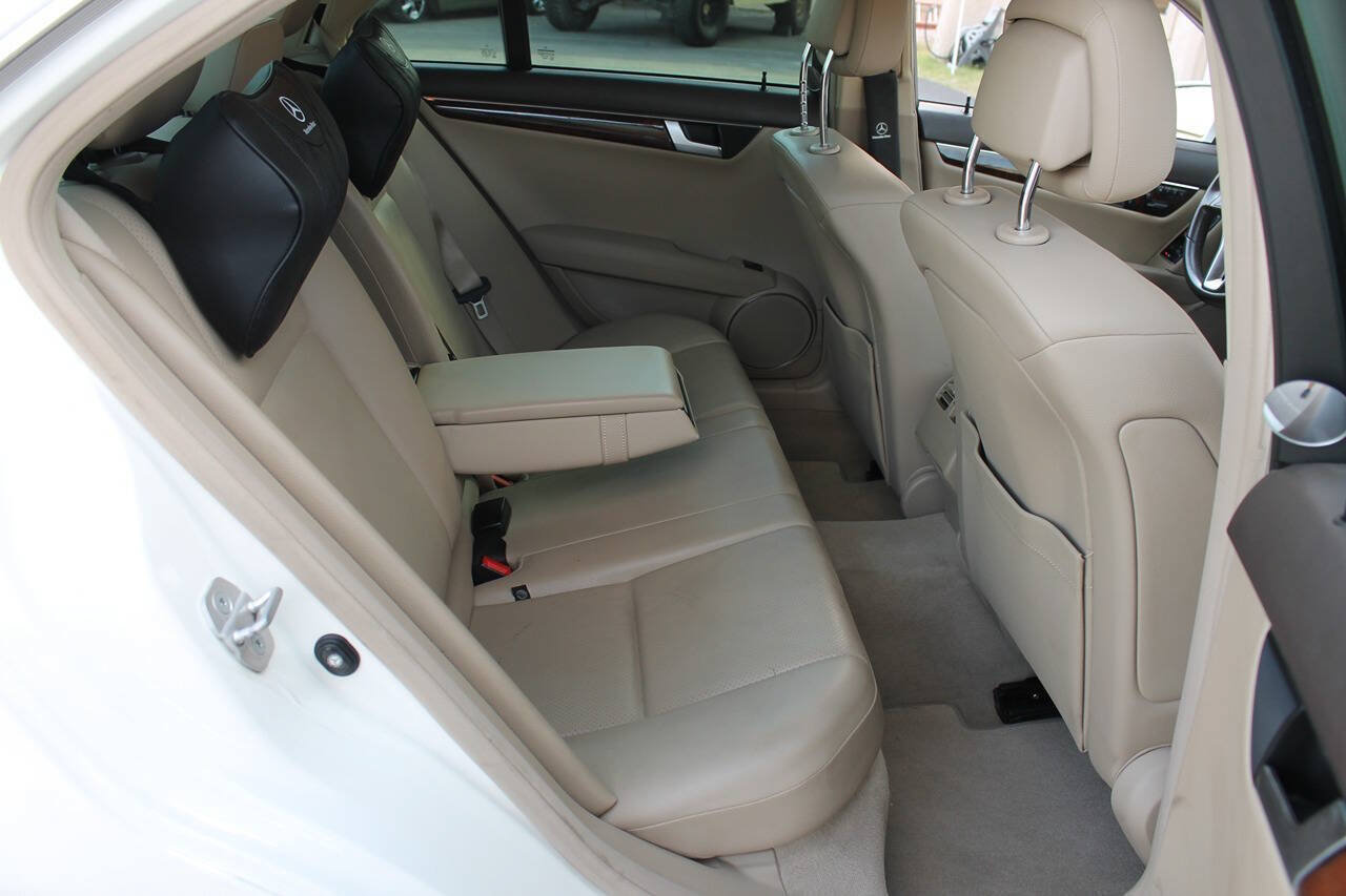 Used 2012 Mercedes-Benz C 250 Sedan image 29