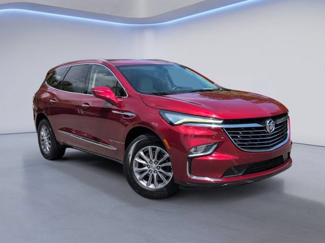 Used 2023 Buick Enclave Essence FWD image 2