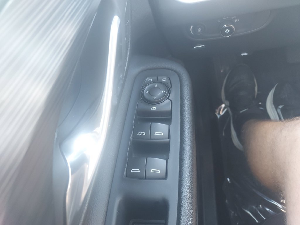 Used 2023 GMC Terrain SLE w/ Elevation Edition AWD/4WD image 24