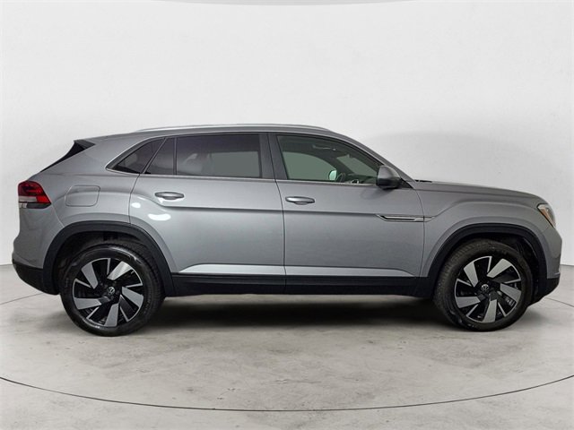 Used 2024 Volkswagen Atlas Cross Sport SE image 6
