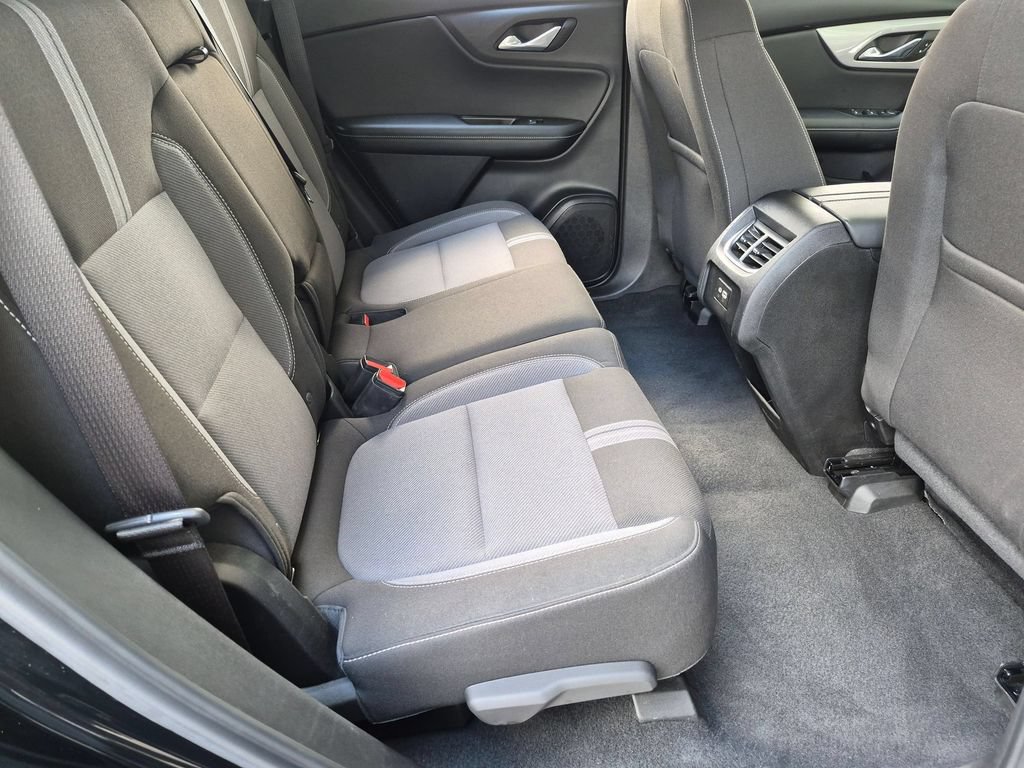 Used 2025 Chevrolet Blazer LT AWD/4WD image 29