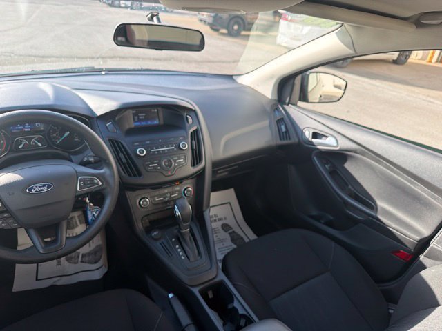 Used 2018 Ford Focus SE FWD image 18