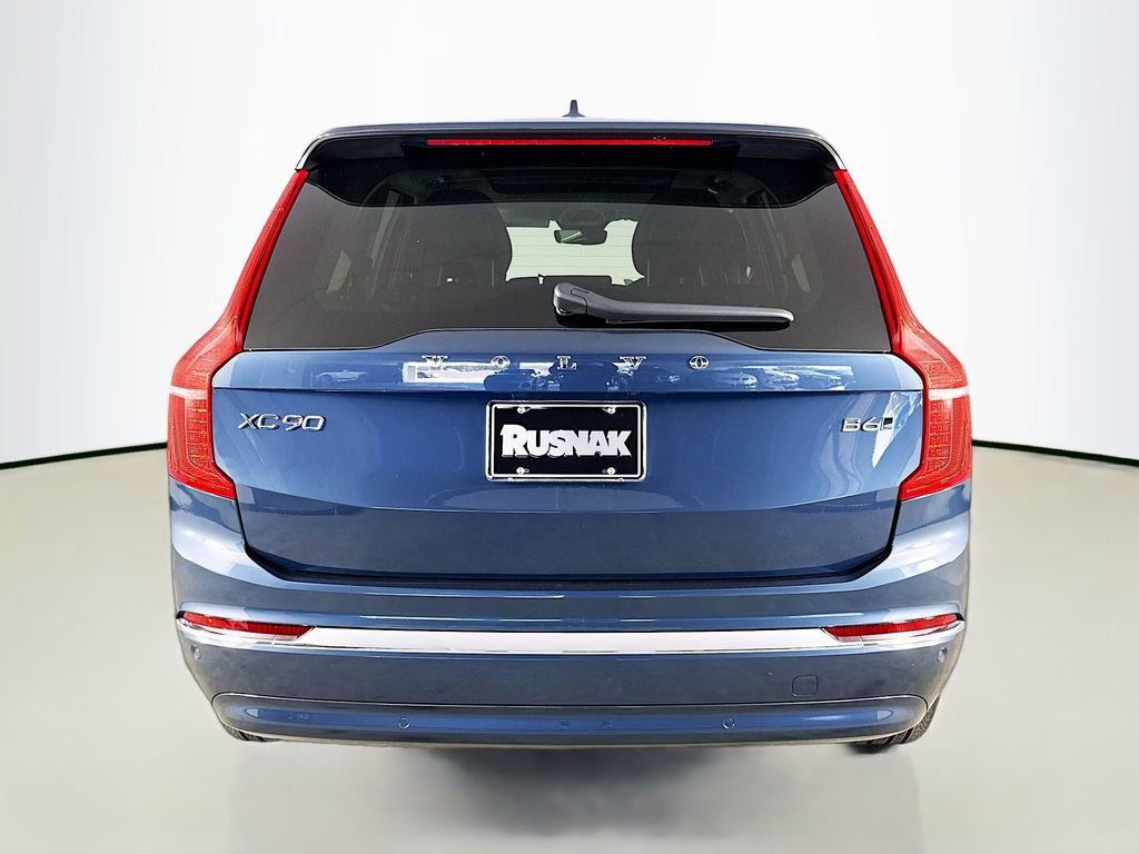 Certified 2025 Volvo XC90 B6 Core image 6