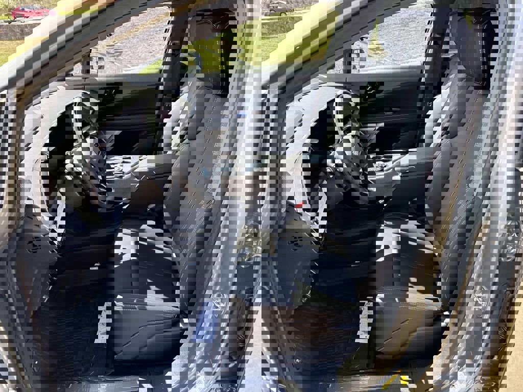 New 2026 Cadillac Optiq Luxury 1 w/ LPO, Floor Liner Package AWD/4WD image 8