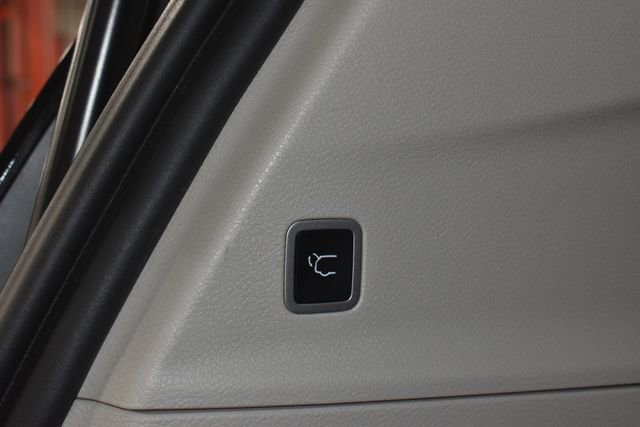 Certified 2022 Chrysler Pacifica Touring-L image 37