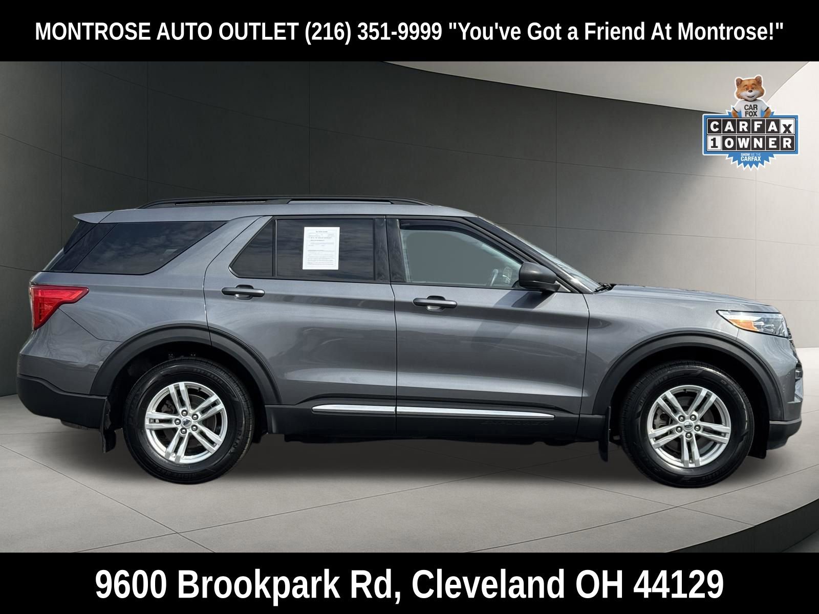 Used 2022 Ford Explorer XLT w/ Equipment Group 202A image 3