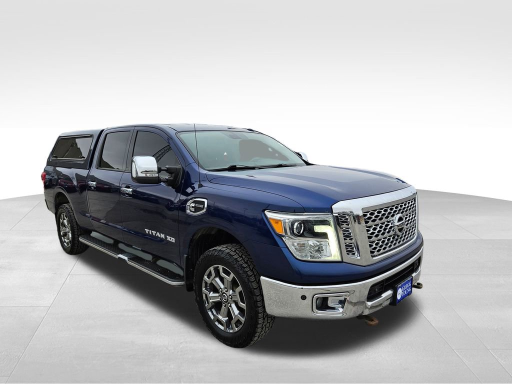 Used 2017 Nissan Titan SL w/ Chrome Package image 4