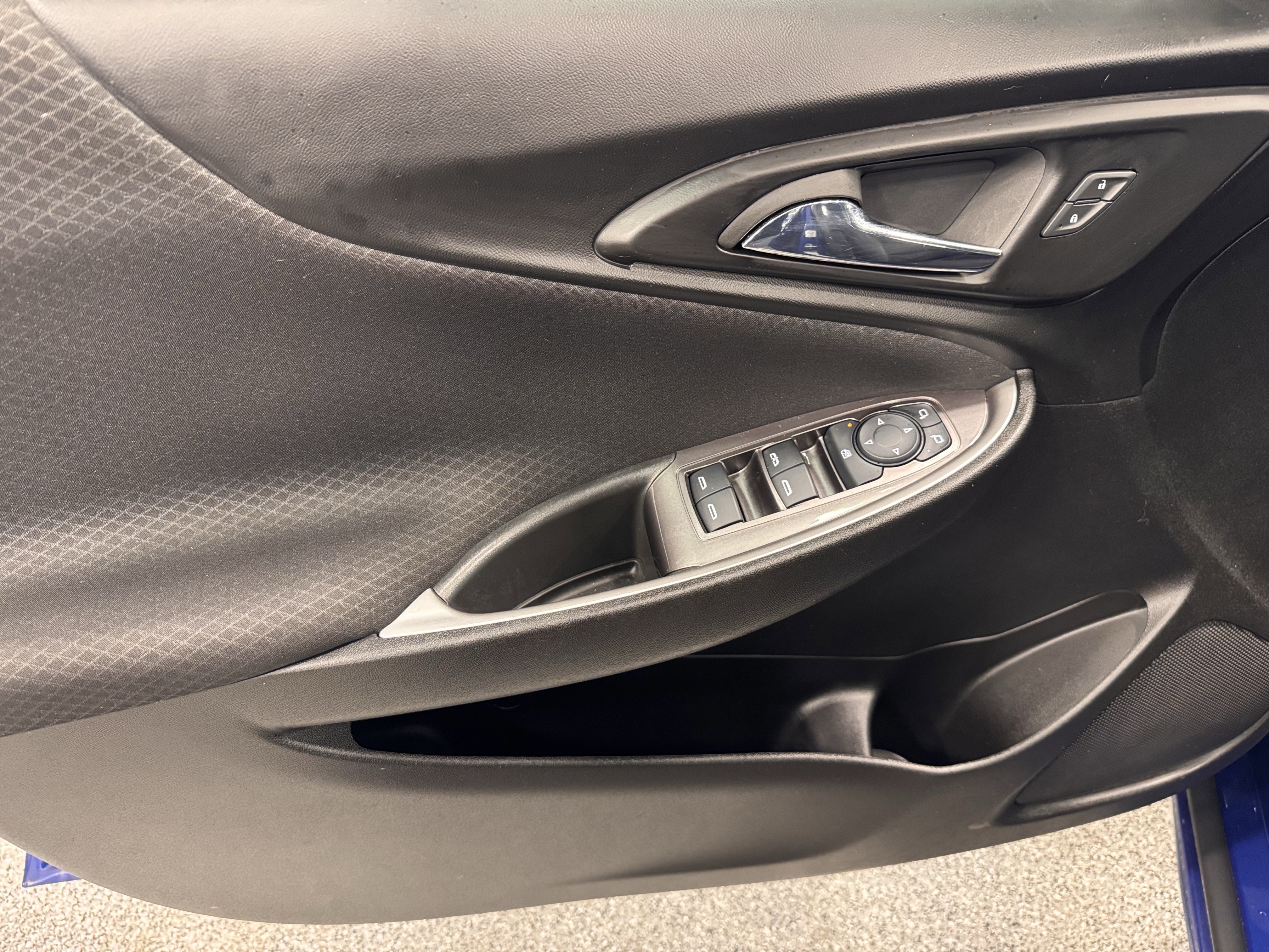 Used 2023 Chevrolet Malibu LT image 21