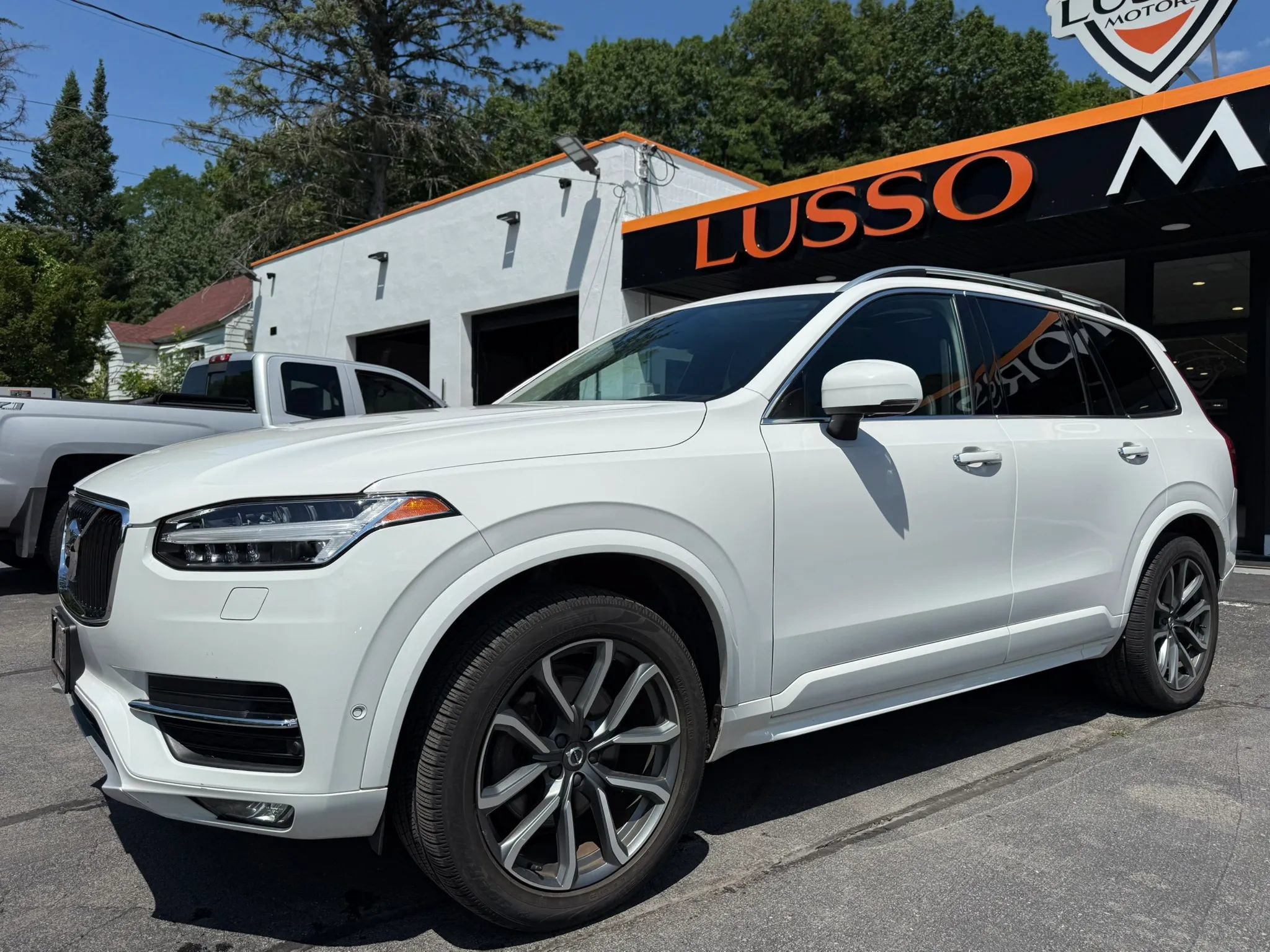 Used 2019 Volvo XC90 T5 Momentum w/ Advanced Package AWD/4WD image 3