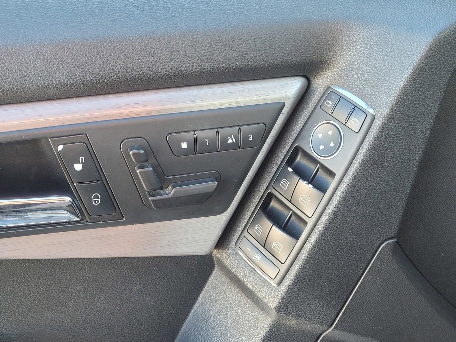 Used 2010 Mercedes-Benz GLK 350 GLK 350 image 14