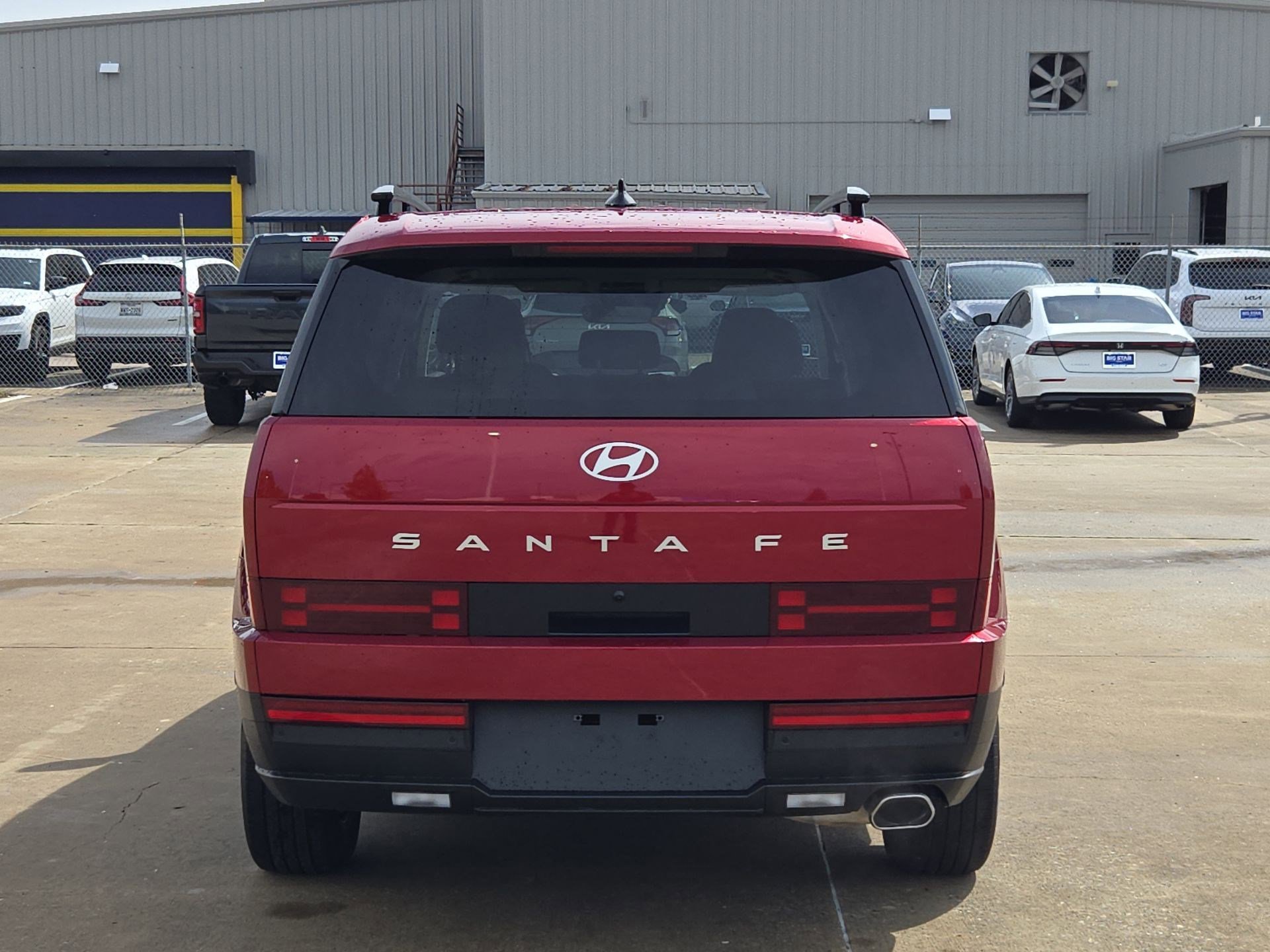 Used 2025 Hyundai Santa Fe SEL FWD image 5