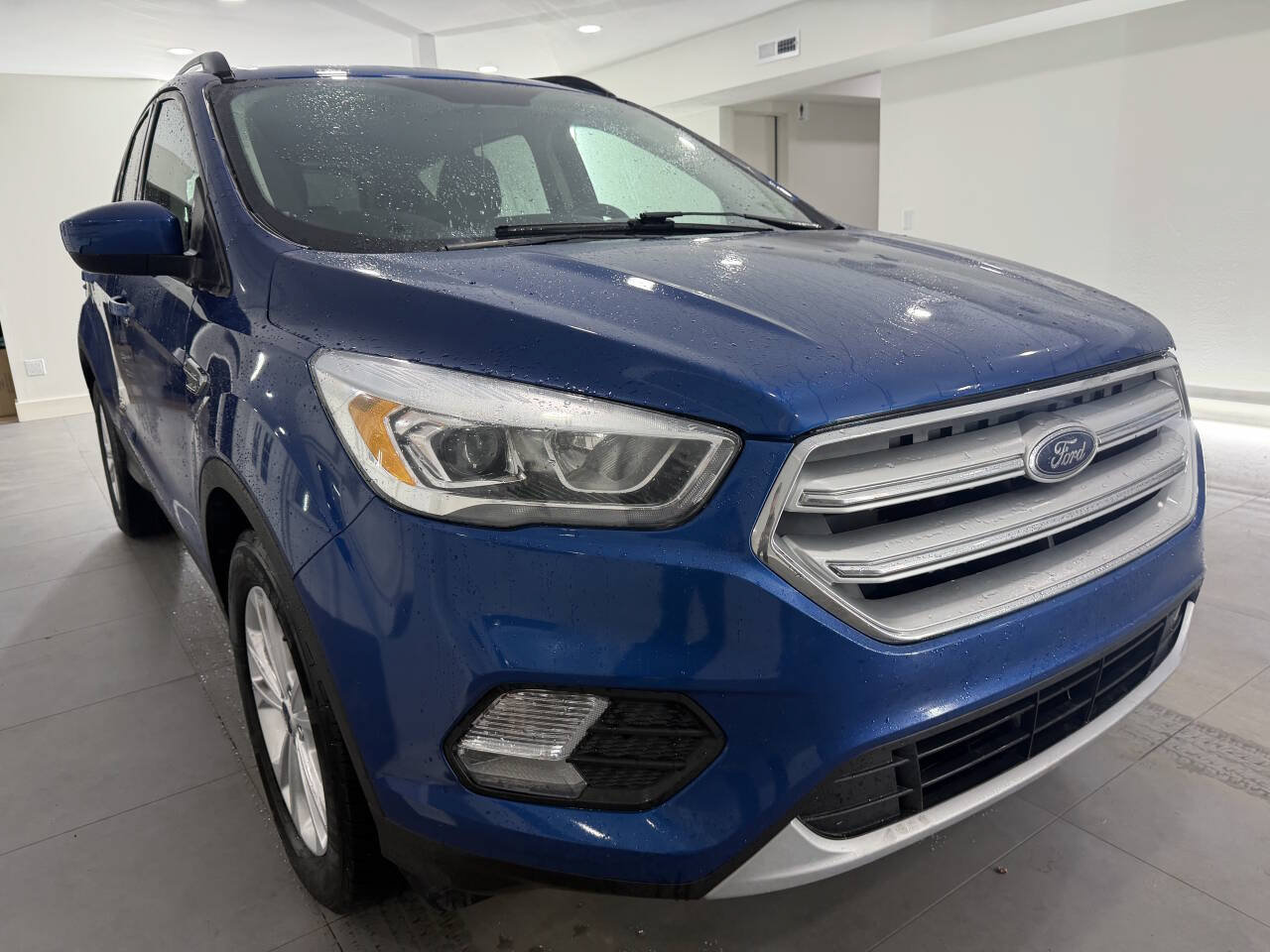 Used 2017 Ford Escape SE w/ Equipment Group 201A AWD/4WD image 11
