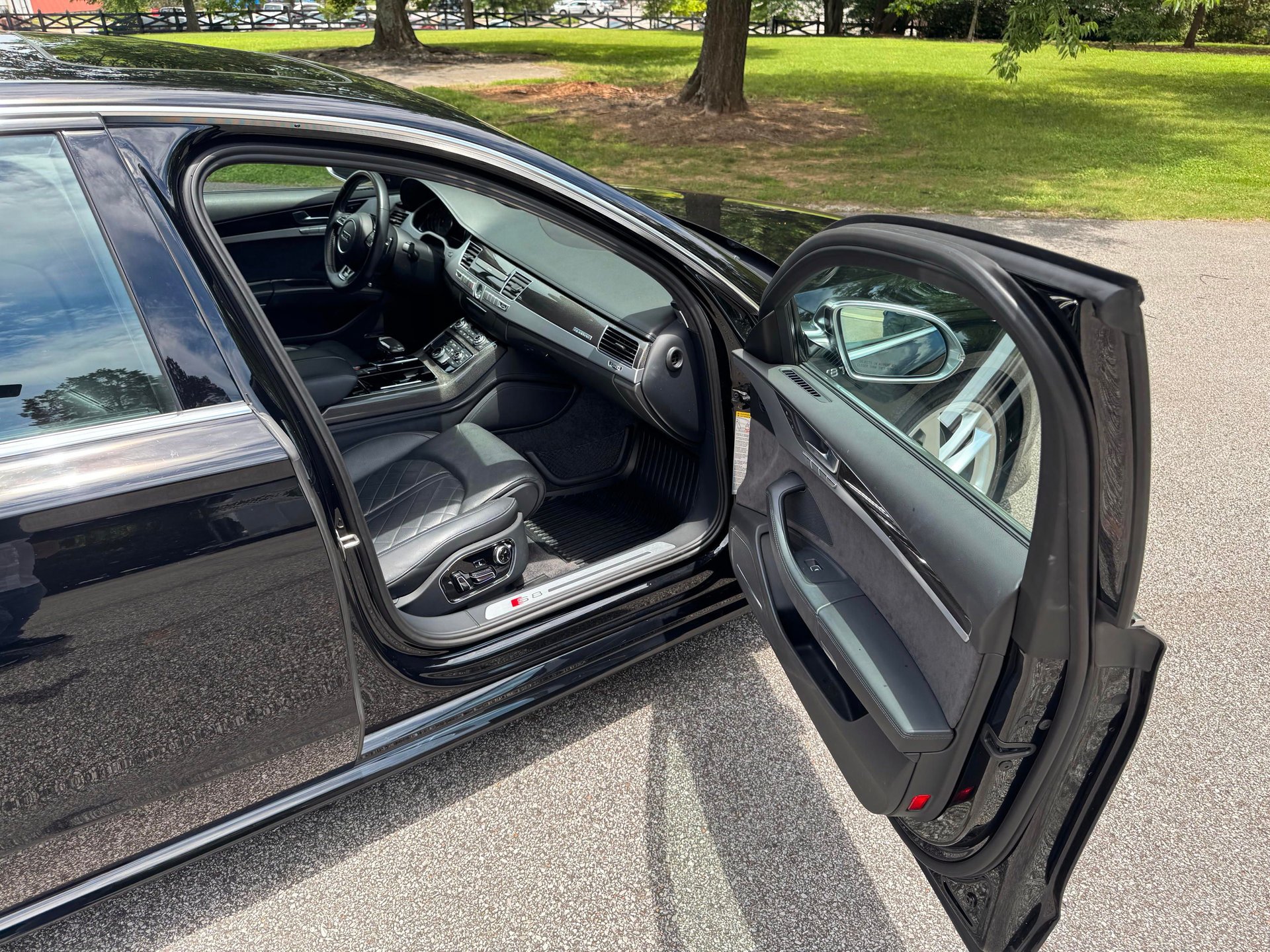 Used 2017 Audi S8 Plus AWD/4WD image 36