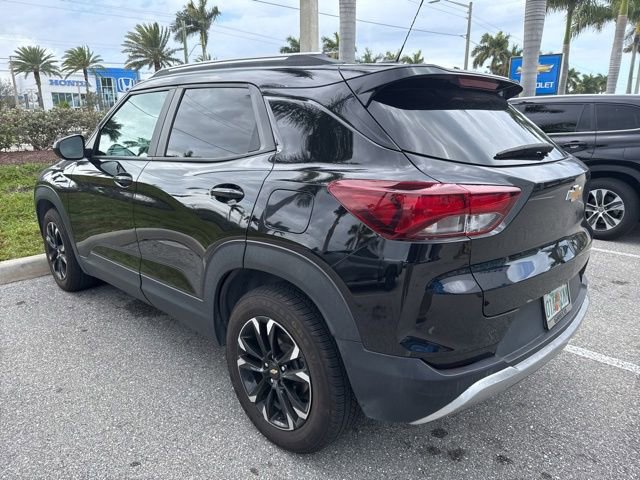 Used 2023 Chevrolet TrailBlazer LT image 2