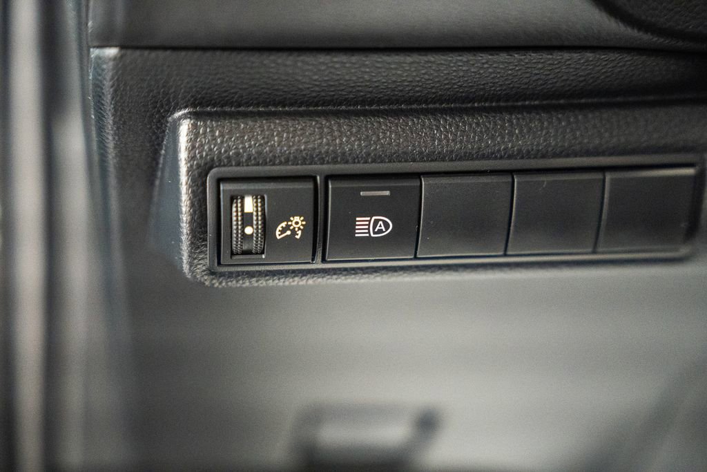 Certified 2025 Toyota Corolla LE image 38