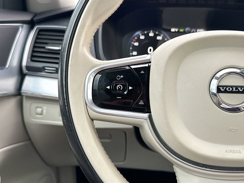Used 2018 Volvo XC90 T6 Momentum w/ Convenience Package AWD/4WD image 36