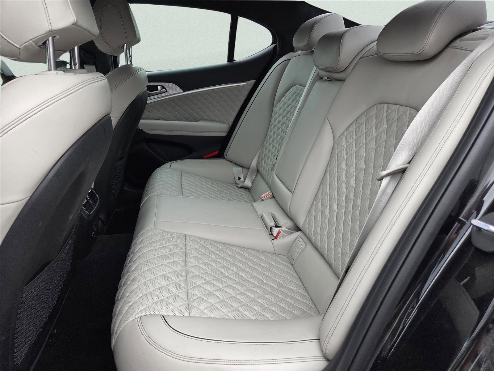 Used 2023 Genesis G70 3.3T w/ Sport Prestige Package image 22