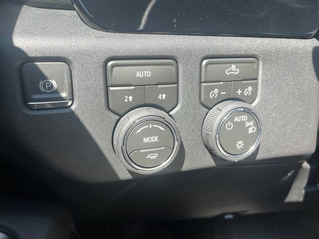 New 2026 Chevrolet Silverado 1500 LT AWD/4WD image 18